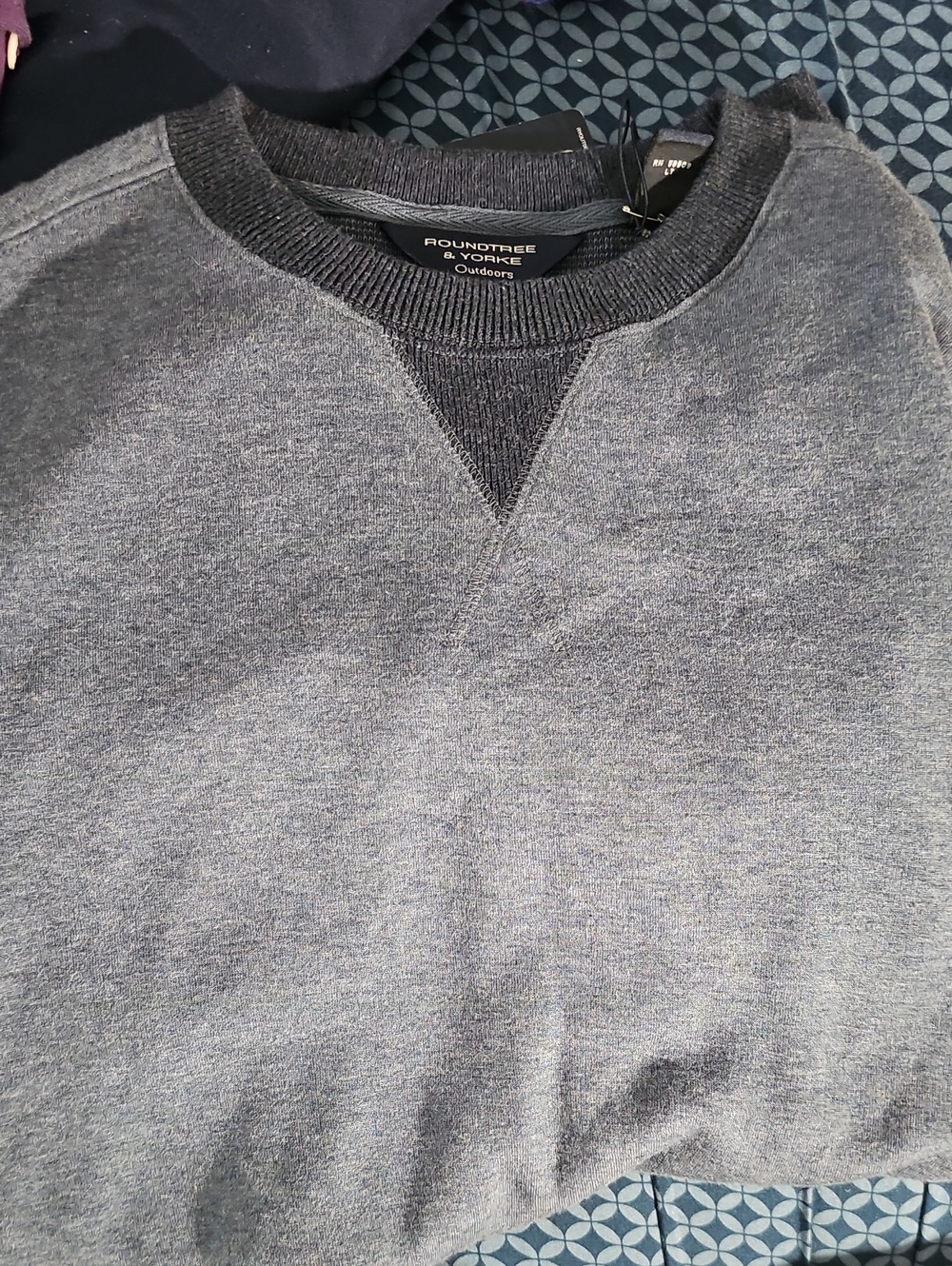 Roundtree & Yorke Men's Heather Blue Crewneck Pullover